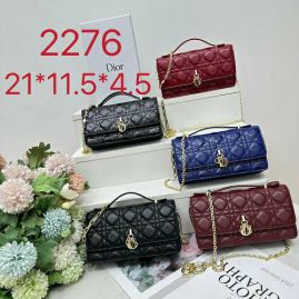 Picture of Dior Lady Handbags _SKUfw141268588fw